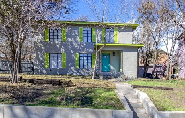 property at 3904 Maplewood Ave