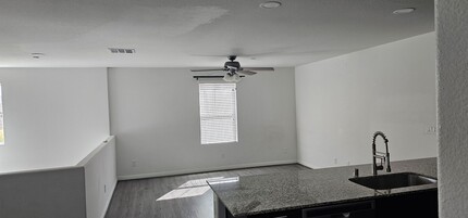 5213 Dubris Dr in Las Vegas, NV - Building Photo - Building Photo