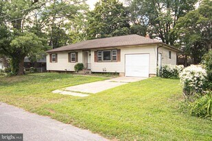 30 Apple Ave in Pemberton Township, NJ - Building Photo