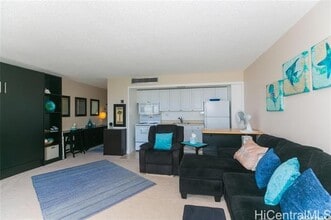 84-740-740 Kili Dr in Waianae, HI - Foto de edificio - Building Photo