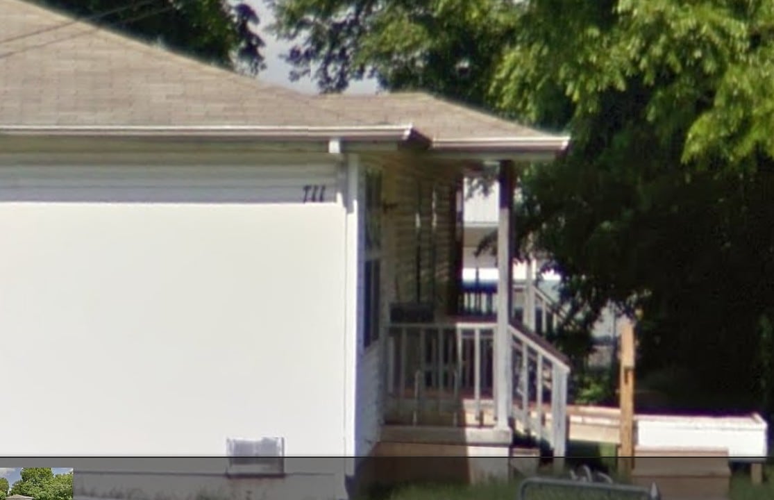 711 N Weaver Ave in Springfield, MO - Foto de edificio