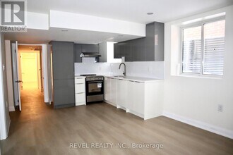 1274 Sweetfern Cres in Milton, ON - Building Photo - Building Photo