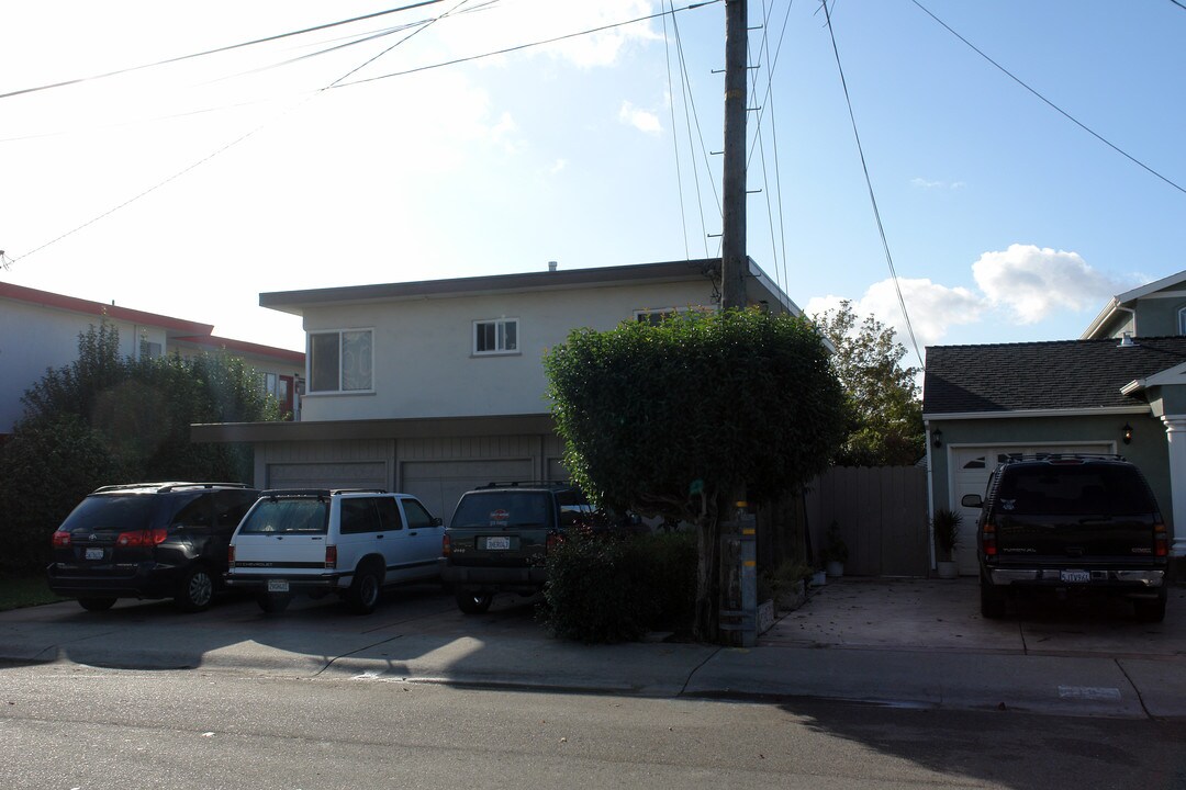 1195-1197 Louise St in San Leandro, CA - Foto de edificio