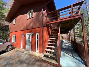 506 Cripple Creek Rd in Sylva, NC - Building Photo - Building Photo