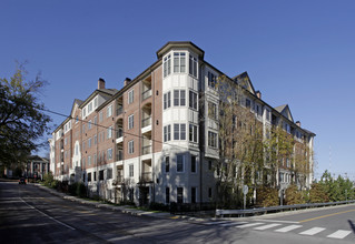 Belle Meade Court in Nashville, TN - Building Photo - Building Photo