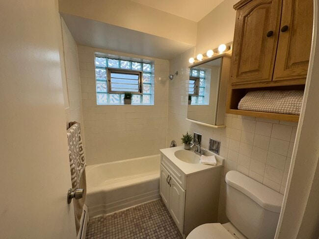 7400 N Harlem Ave in Chicago, IL - Building Photo - Building Photo