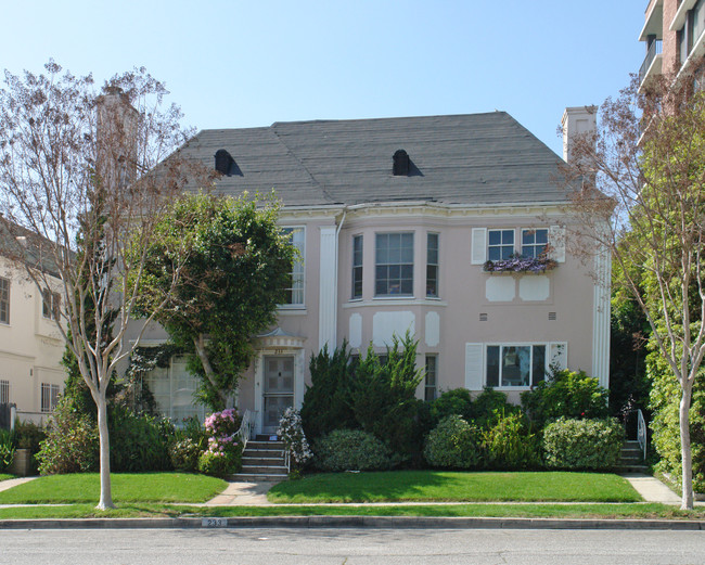 233 S Spalding Dr in Beverly Hills, CA - Building Photo - Building Photo