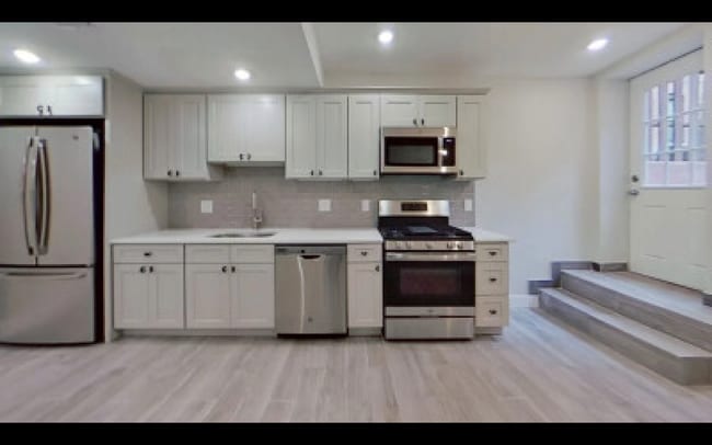 126 Porter St, Unit #1