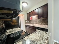 Apple Ridge Apartments - Livonia, MI in Livonia, MI - Building Photo - Building Photo