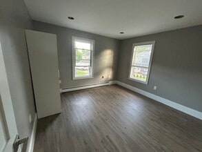 361 Marlboro St, Unit B in Keene, NH - Building Photo - Building Photo