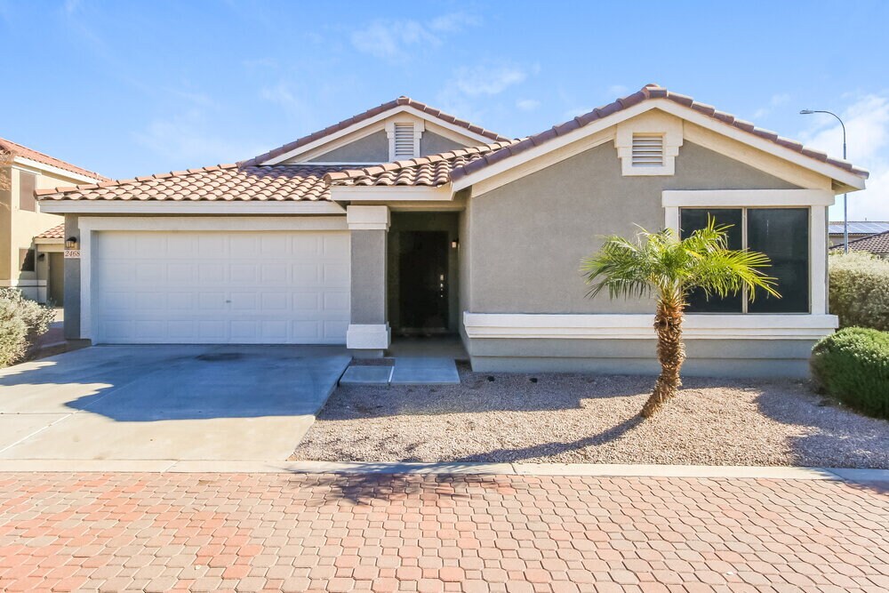 2468 E Palm Beach Dr in Chandler, AZ - Building Photo