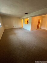 5 April Ln, Unit 11 in Lexington, MA - Building Photo