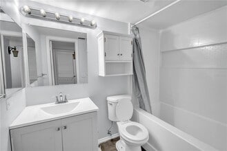 12135 Environmental Dr in New Port Richey, FL - Building Photo - Building Photo