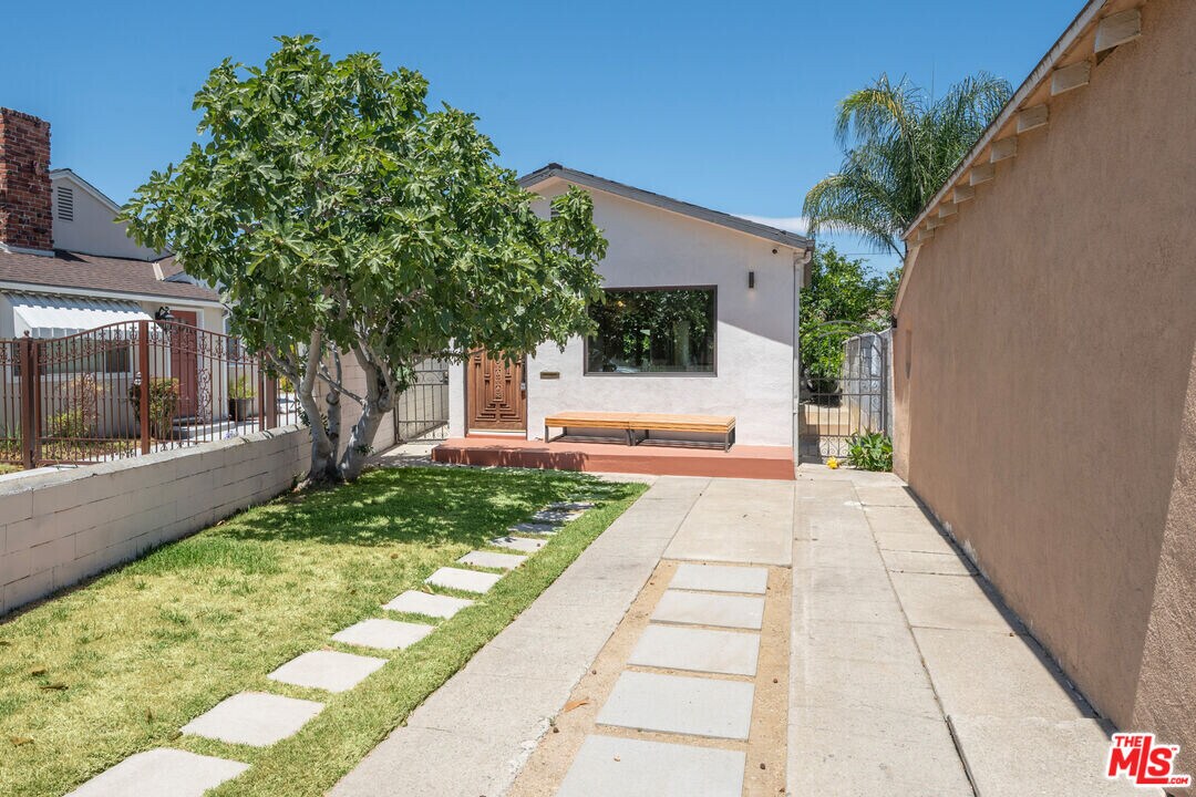 3111 Glenhurst Ave in Los Angeles, CA - Building Photo