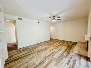 4711 Spicewood Springs Rd in Austin, TX - Building Photo - Building Photo