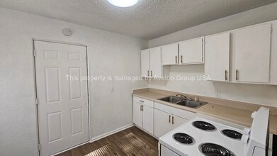 743 Pippin St, Unit 743 in Jacksonville, FL - Building Photo - Building Photo