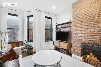 642 Leonard St in Brooklyn, NY - Foto de edificio - Building Photo