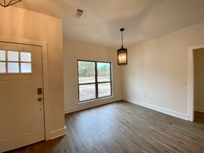 350 Parks Cir in Lufkin, TX - Building Photo - Building Photo