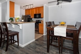 1423 Graves Ave in El Cajon, CA - Building Photo