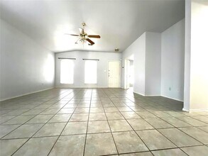 2426 Hallie Ln in Round Rock, TX - Building Photo - Building Photo