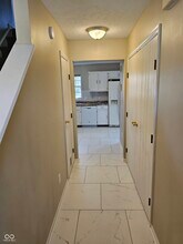 403 Stillwood Ct in Indianapolis, IN - Building Photo - Building Photo