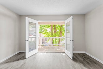The Reserve at Christopher St. in Rainbow City, AL - Building Photo - Building Photo