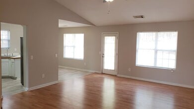 630 Red Fox Ln in Auburn, GA - Building Photo - Building Photo