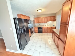 1325 Longfellow Dr in Clarksville, IN - Building Photo - Building Photo