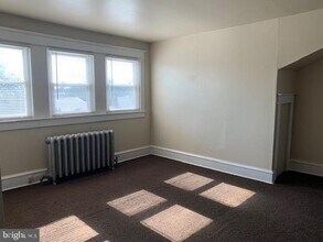 7045 Torresdale Ave in Philadelphia, PA - Building Photo - Building Photo