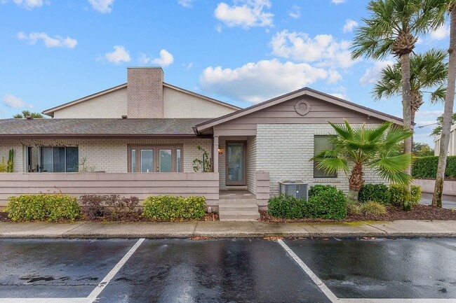 property at 3162 Plaza Terrace Dr