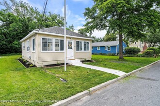 509 Monmouth Ave in Ocean Gate, NJ - Building Photo - Building Photo