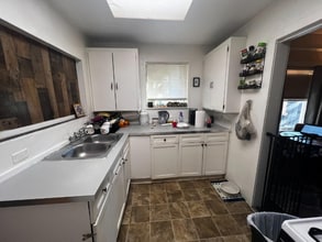 1018 N Ferger Ave in Fresno, CA - Building Photo - Building Photo