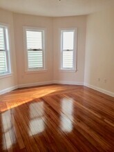 1085 Dorchester Ave, Unit 3 in Boston, MA - Building Photo - Building Photo