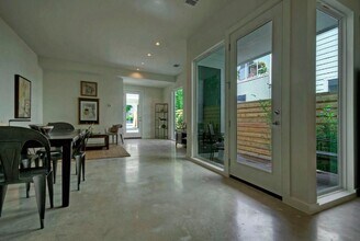 1610 Ravey St in Austin, TX - Building Photo - Building Photo