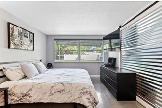 2558 2nd Ave S in St. Petersburg, FL - Building Photo - Building Photo