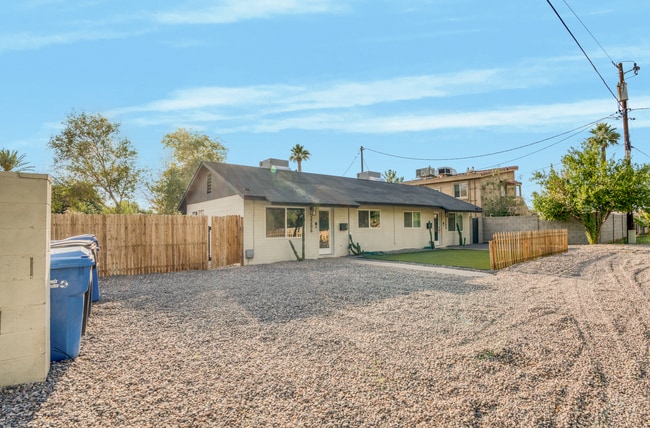 property at 2208 N 26th St