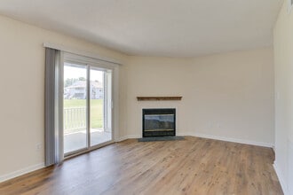 5684 Landfall Dr, Unit 5684 in Virginia Beach, VA - Building Photo - Building Photo