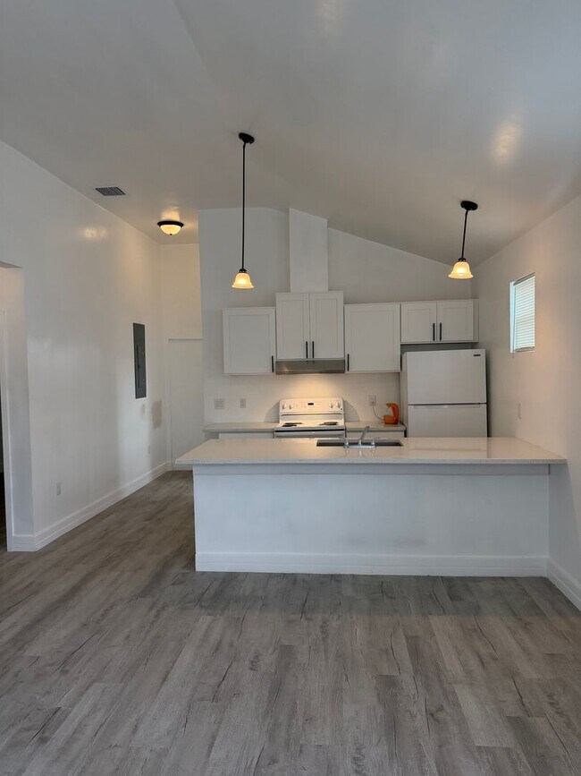 3014 Arlington St in Sarasota, FL - Building Photo - Building Photo