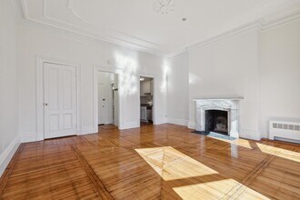 190 Beacon St, Unit 5 in Boston, MA - Building Photo - Building Photo