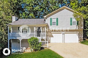 377 Johnston's Dr in Dallas, GA - Building Photo