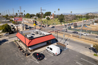 Lorena Plaza in Los Angeles, CA - Building Photo - Building Photo