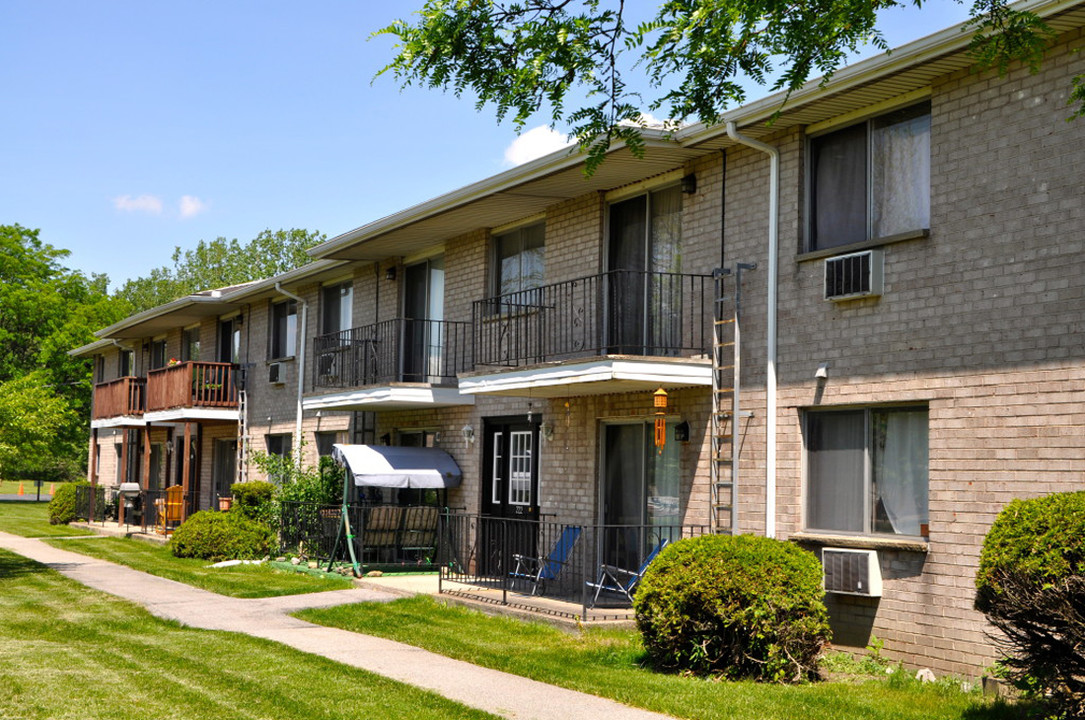 North Spruce Apartments in Batavia, NY - Foto de edificio