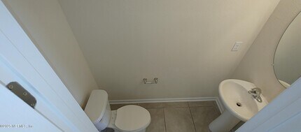 525 Big Tree Wy in Orange Park, FL - Building Photo - Building Photo
