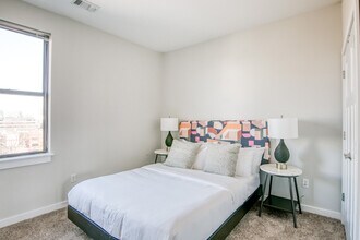 1016 18th Ave S in Nashville, TN - Building Photo - Building Photo