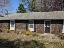 109 Maple St in Auburn, AL - Building Photo