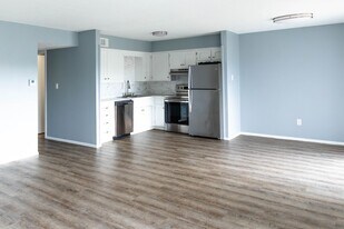 The Oasis in Shawnee, KS - Building Photo