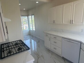 2772 Madera Ave in Oakland, CA - Building Photo - Building Photo