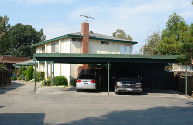 2646 Prather St in Simi Valley, CA - Foto de edificio - Building Photo