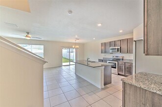 2518 Knight Island Dr in Brandon, FL - Building Photo - Building Photo