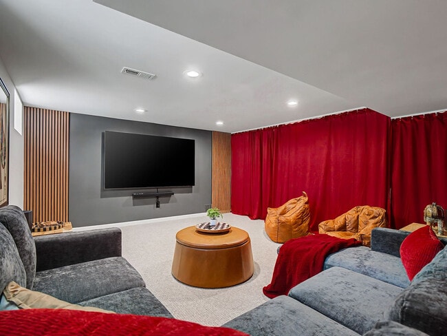 28649 Jackson Rd in Chagrin Falls, OH - Building Photo - Building Photo